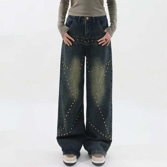 Brown Star Rivet Jeans - 2000s Fashion, Nostalgia 2000s Outfits, Y2K Style