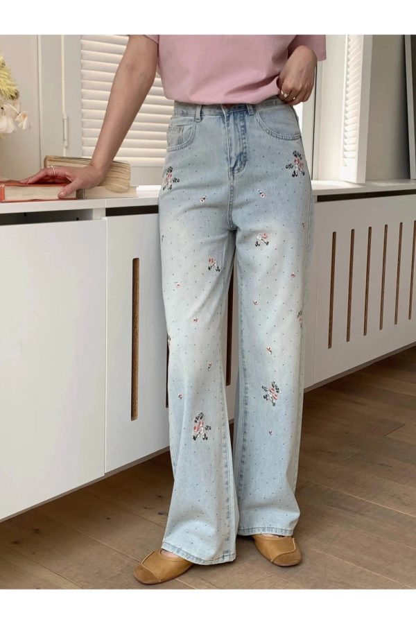 Fall Floral Dream Wide-Leg Jeans - 2000s Fashion Inspired Outfit